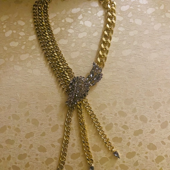 Jewelry - Gorgeous necklace this is such a unique vintage piece. It is so beautiful.